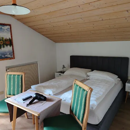 Garni Hattlerhof 2* Brunico